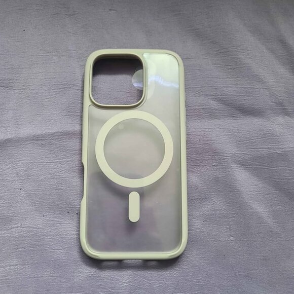 Case Spigen SGP Ultra Hybrid T MagFit MAGSAFE for Apple iPhone 16 PRO 6.3 2024 - Picture 1 of 3